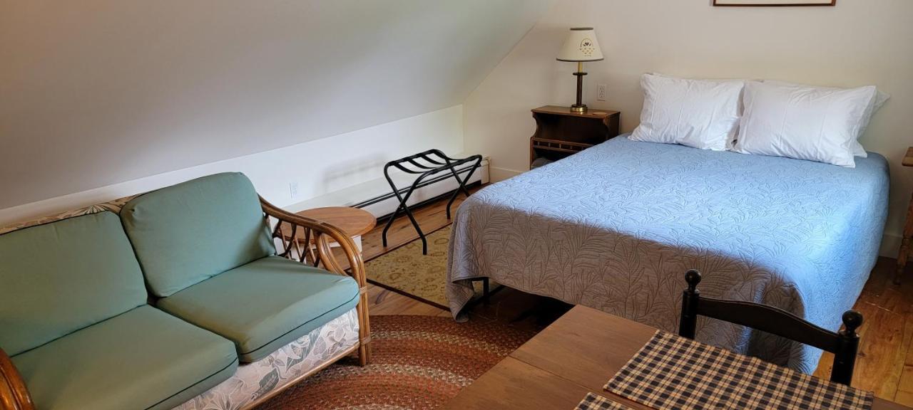 Hawks House Inn Walpole Экстерьер фото