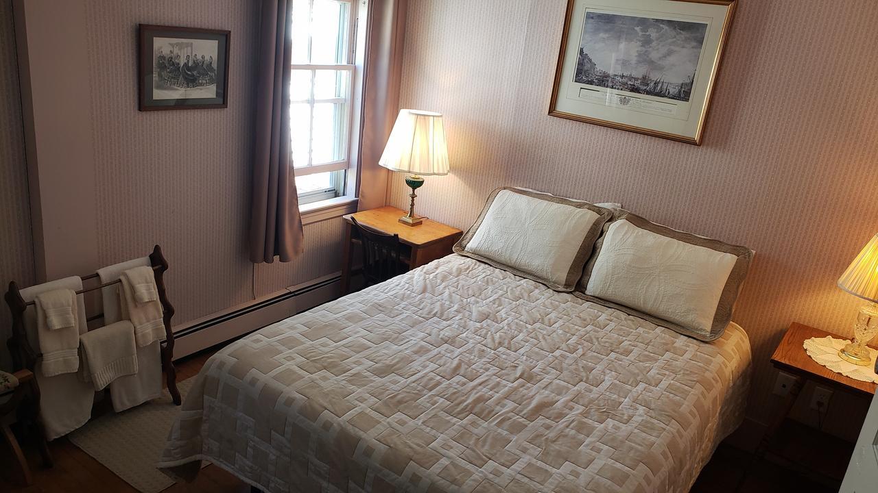 Hawks House Inn Walpole Экстерьер фото
